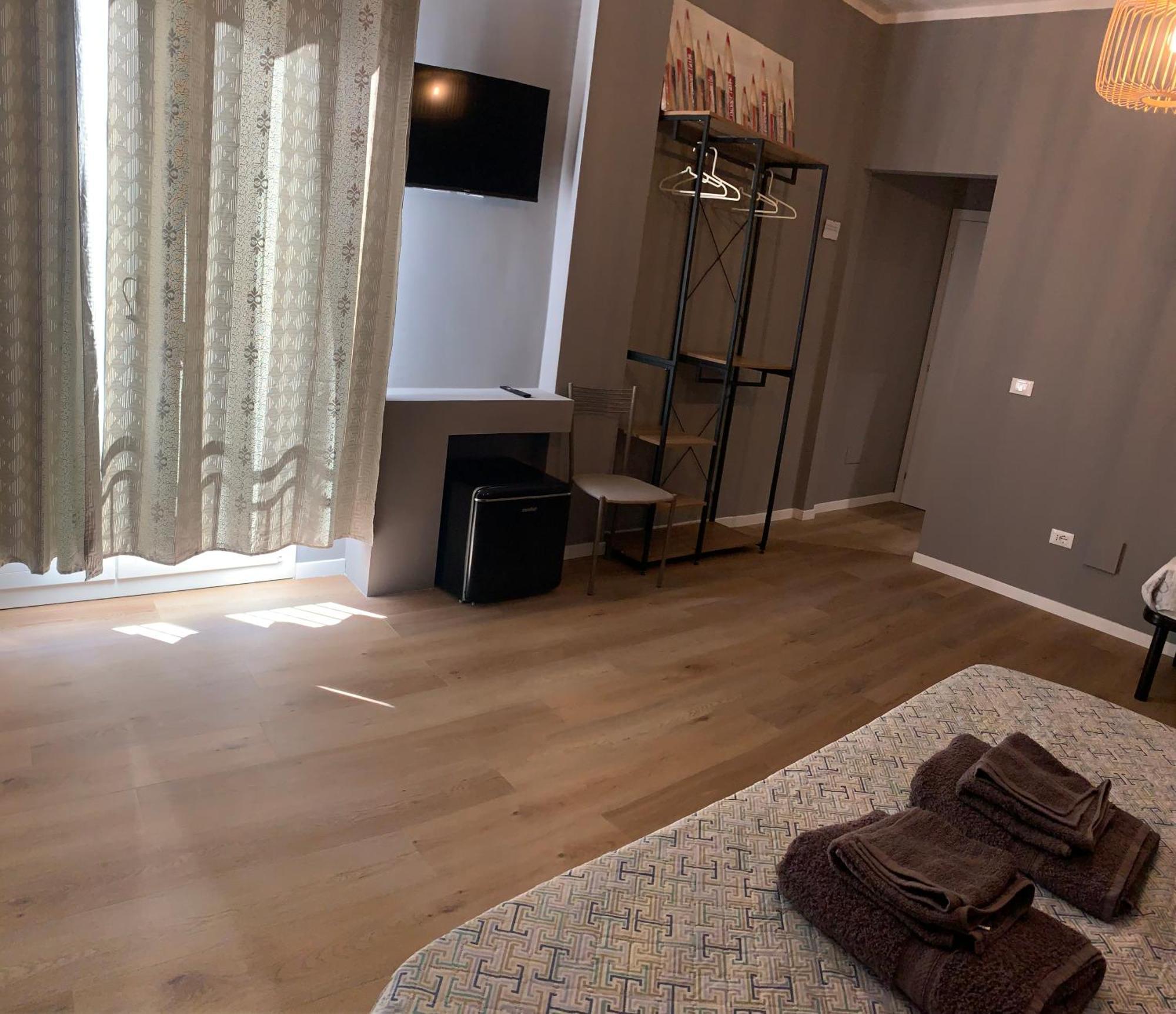Riva Reno 4 Rooms Bologna Exterior photo