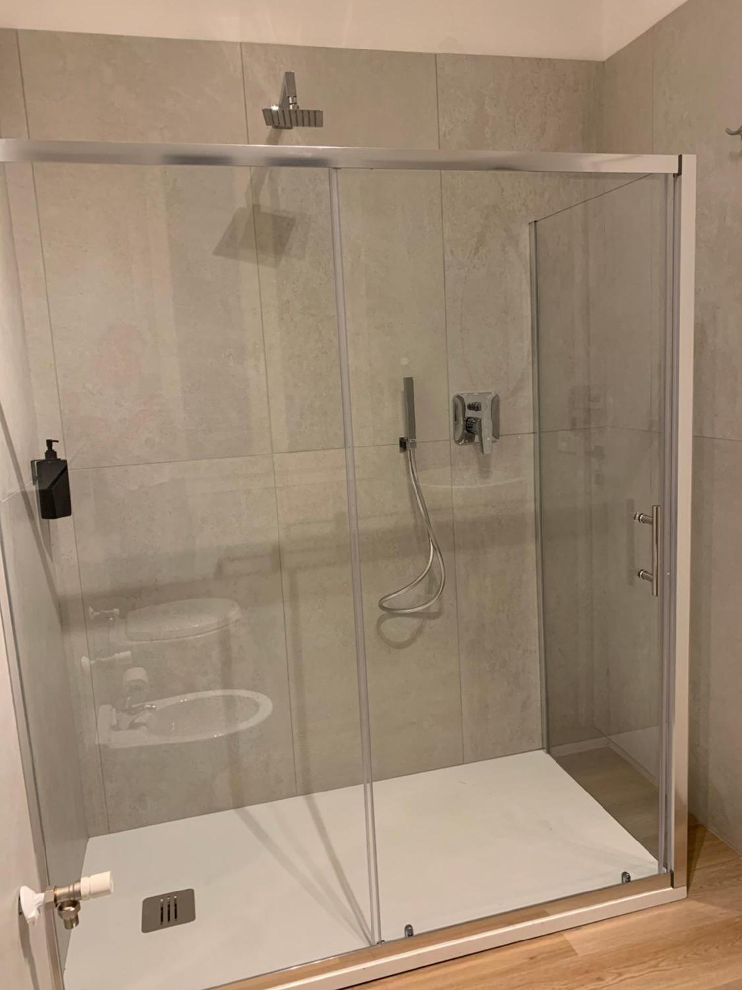 Riva Reno 4 Rooms Bologna Exterior photo
